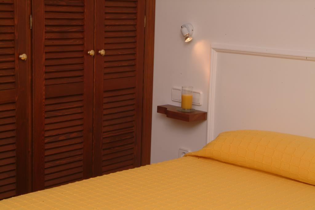 La Casa De La Iglesia Hotel มิฮาส ห้อง รูปภาพ