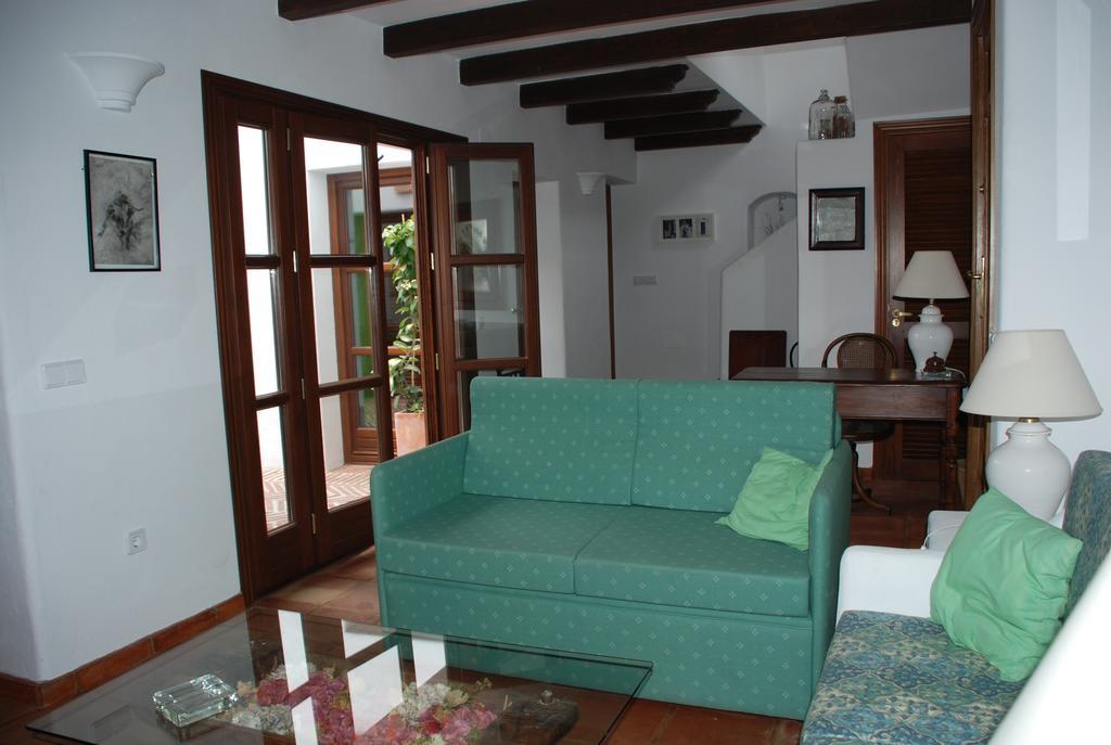 La Casa De La Iglesia Hotel มิฮาส ภายนอก รูปภาพ