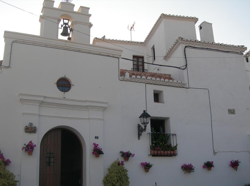 La Casa De La Iglesia Hotel มิฮาส ภายนอก รูปภาพ